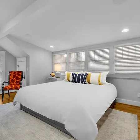 Historic West End Guest Studio Suite By Skyrun Nashville